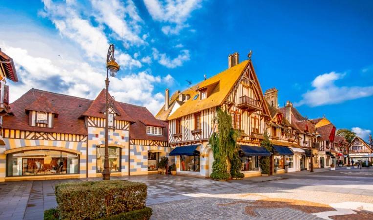 Ulysse By Kleidos - Charmant T2 Dans Le Centre De Pont-Audemer Exterior foto