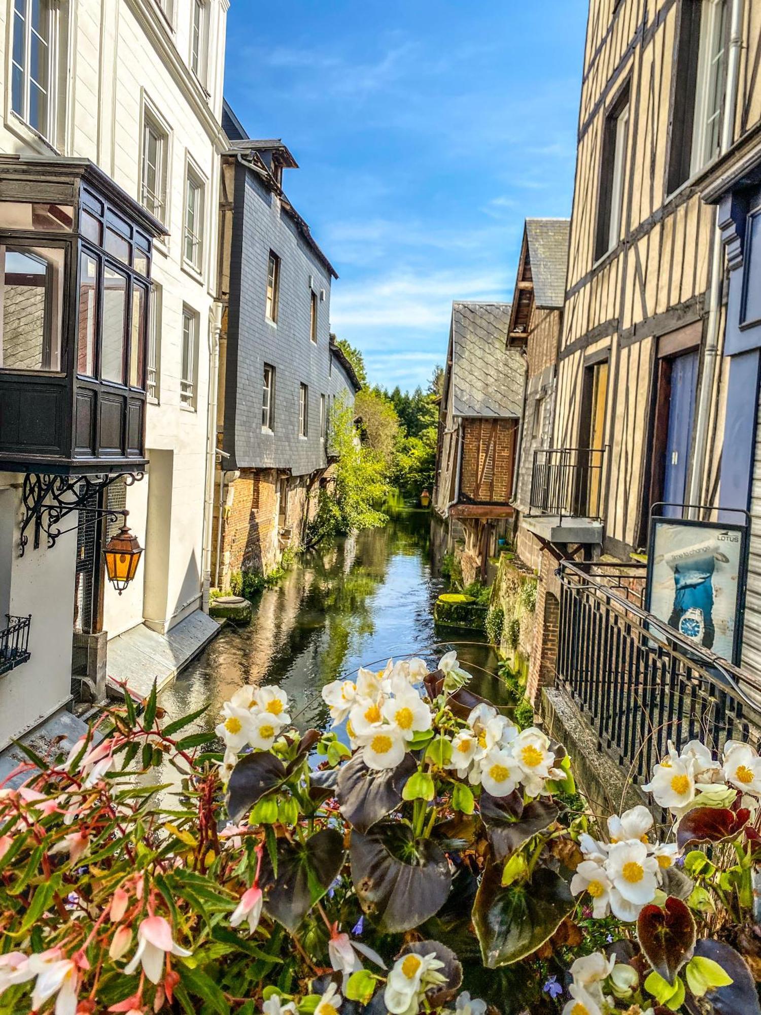 Ulysse By Kleidos - Charmant T2 Dans Le Centre De Pont-Audemer Exterior foto
